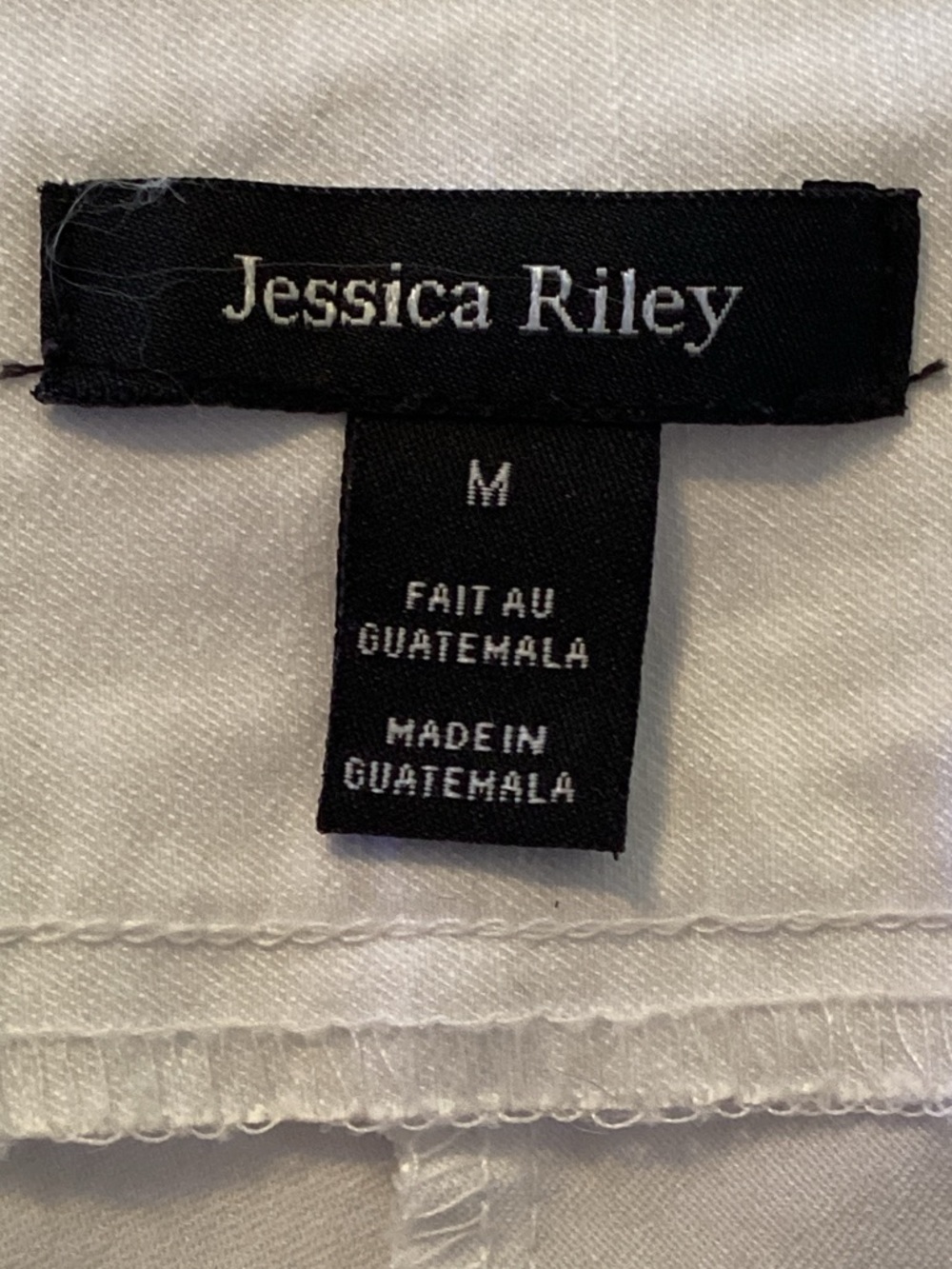 Women’s White Stretch Capri Pants - Picture 4 of 6